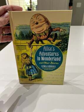 Alice's Adventures in Wonderland Lewis Carroll, Fall River Press 2022 Hardcover